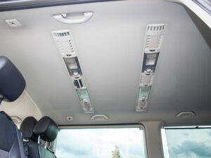 LetsGo VW Multivan matkabusside rent